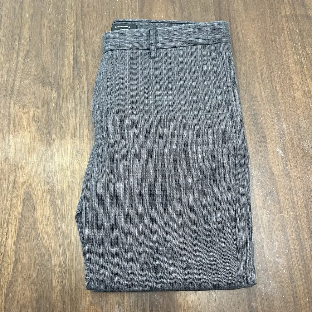 Banana Republic Men's 33x30 Dress Pants Gray Check Slim-Tapered Fit Size